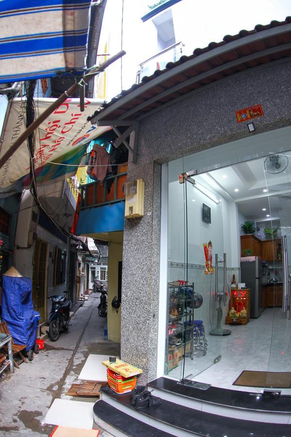 Son Thinh Guesthouse Хошимин Экстерьер фото
