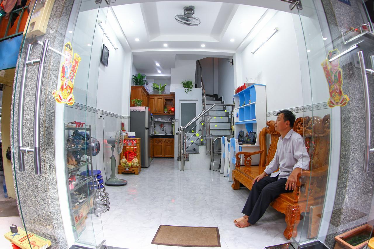 Son Thinh Guesthouse Хошимин Экстерьер фото
