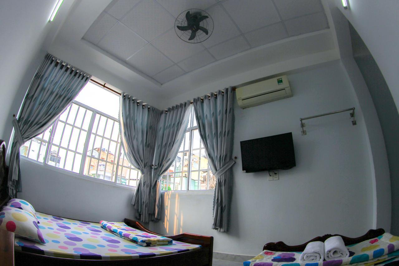 Son Thinh Guesthouse Хошимин Экстерьер фото