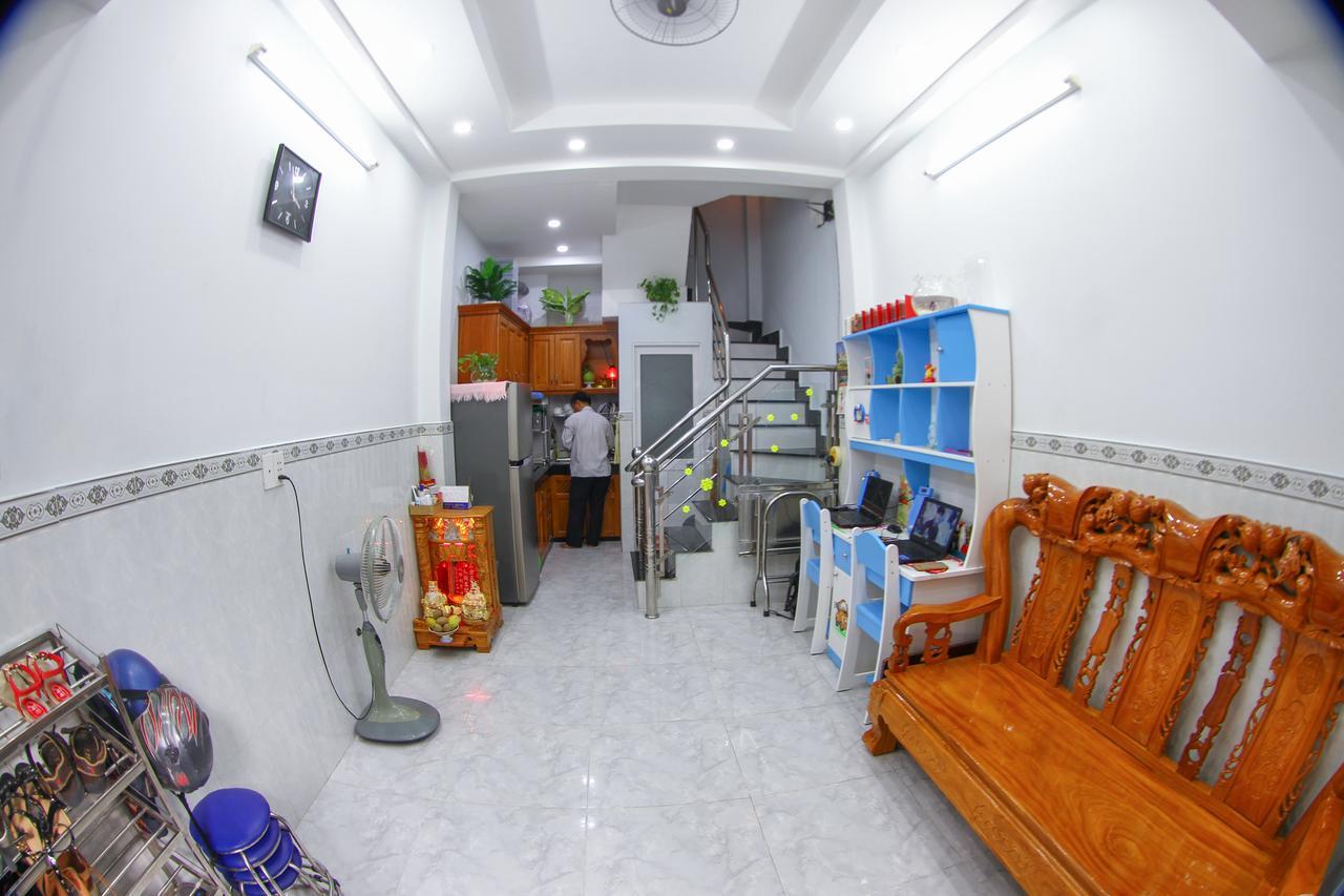 Son Thinh Guesthouse Хошимин Экстерьер фото