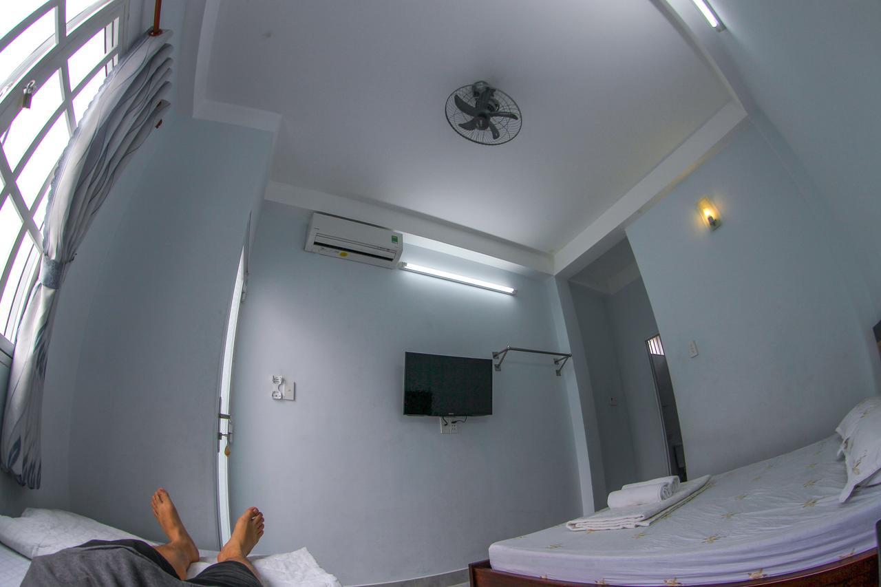 Son Thinh Guesthouse Хошимин Экстерьер фото