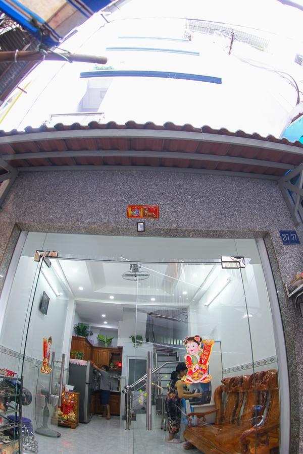 Son Thinh Guesthouse Хошимин Экстерьер фото