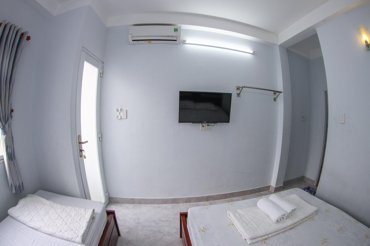 Son Thinh Guesthouse Хошимин Экстерьер фото
