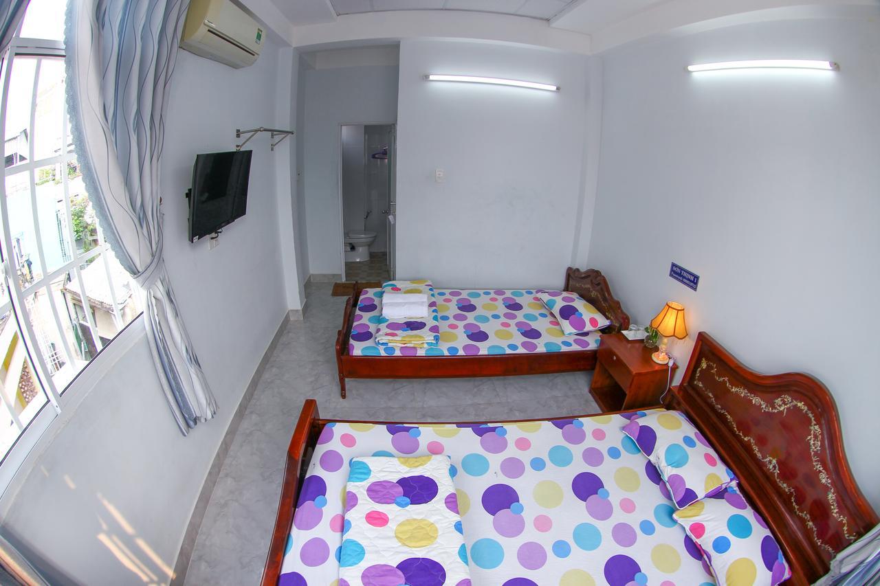 Son Thinh Guesthouse Хошимин Экстерьер фото