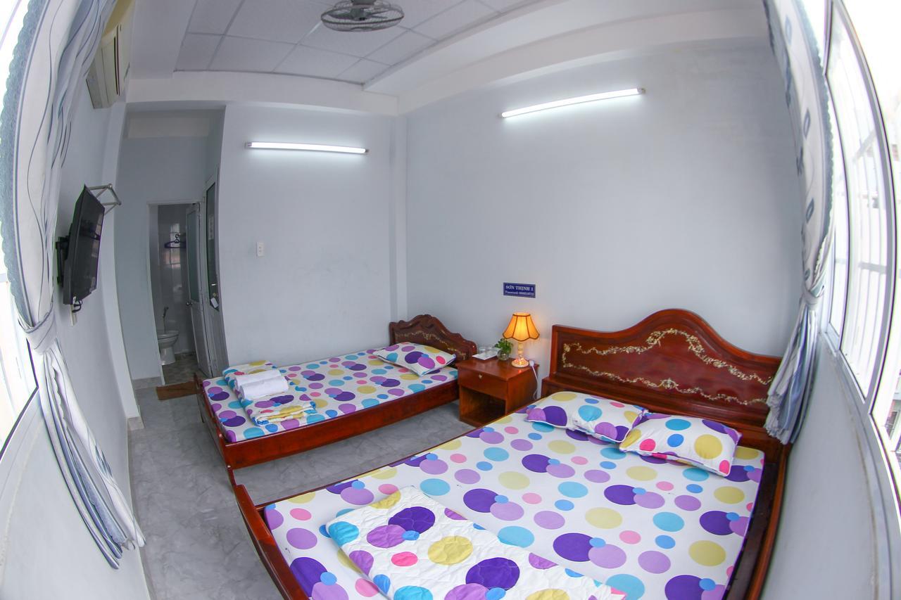 Son Thinh Guesthouse Хошимин Экстерьер фото