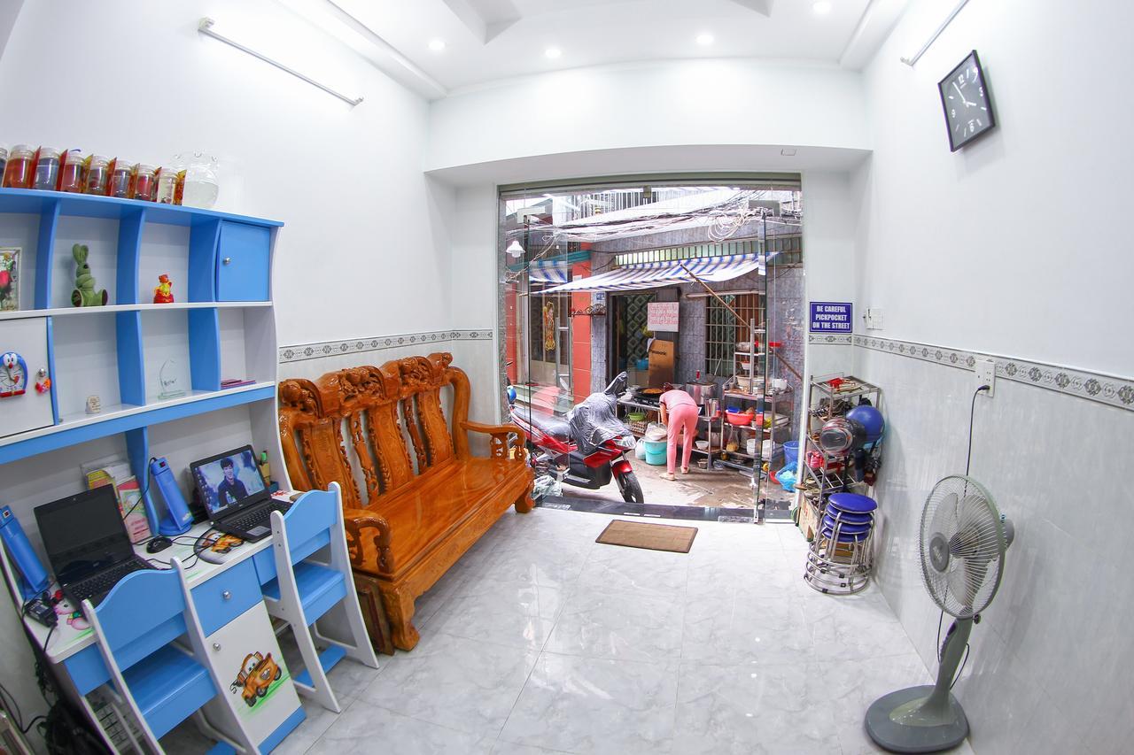 Son Thinh Guesthouse Хошимин Экстерьер фото
